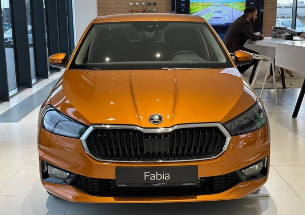 Skoda Fabia cena 98990 przebieg: 4, rok produkcji 2024 z Ćmielów małe 121